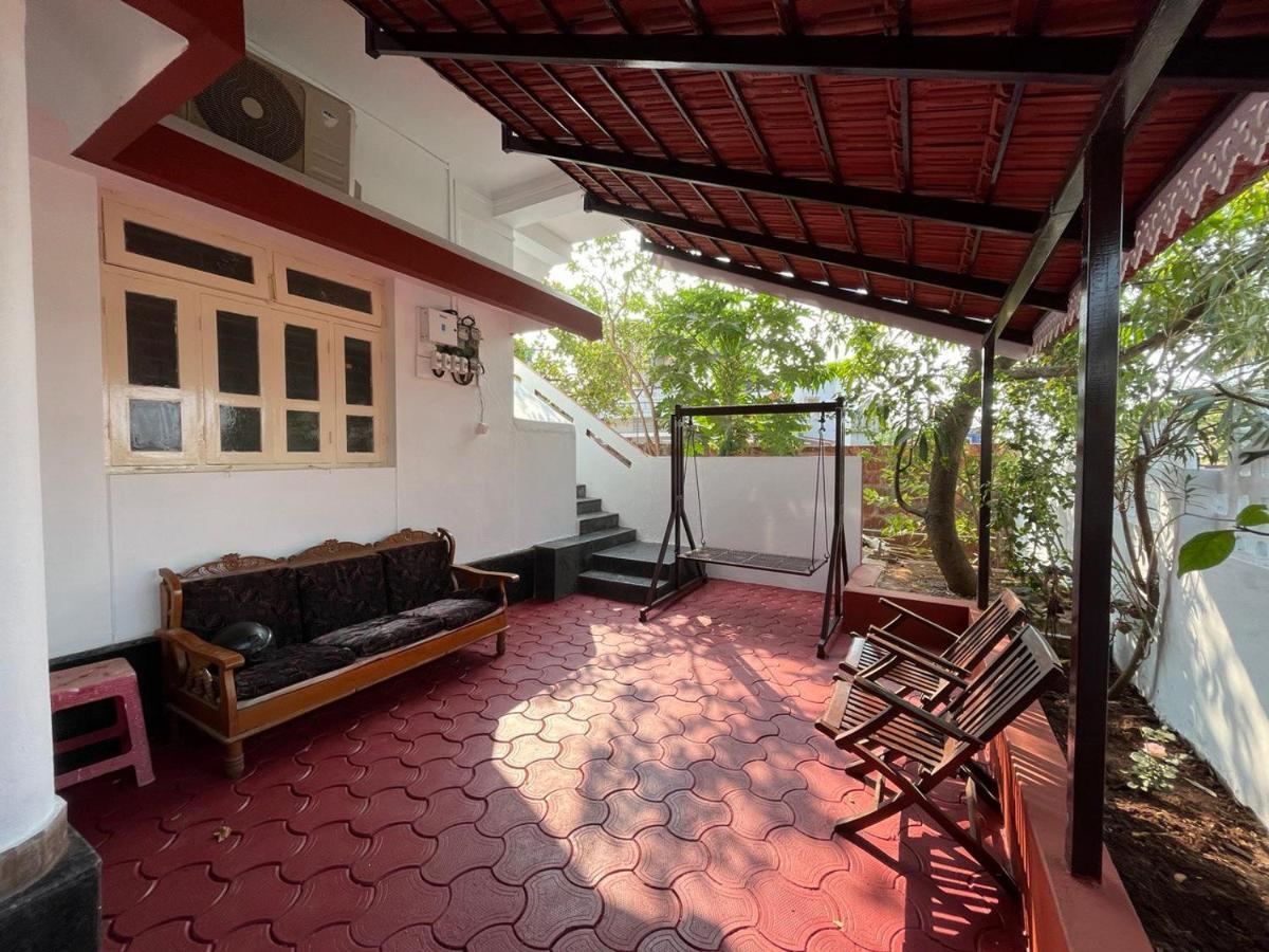 Gayatri Homestay Ratnāgiri Esterno foto